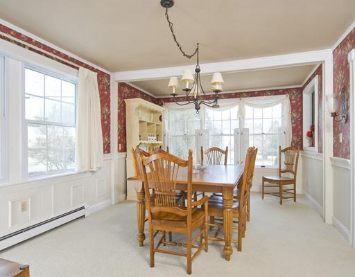22 North Road Yarmouth, ME 04096 - Photo 5 of 15 Dining Room.