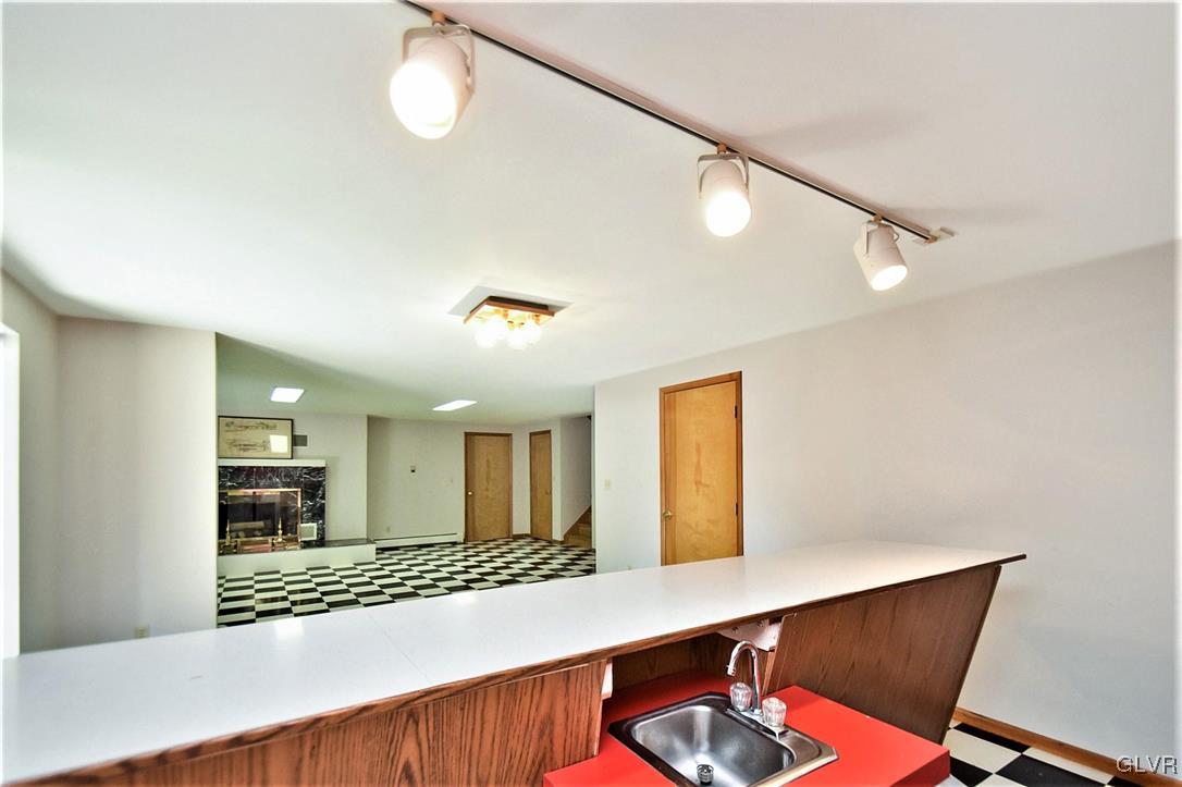 3724 Hickory Hill Road Bethlehem, PA 18015 - Photo 28 of 39 Gallery Image 28