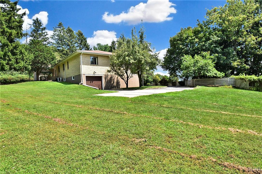 3724 Hickory Hill Road Bethlehem, PA 18015 - Photo 33 of 39 Gallery Image 33
