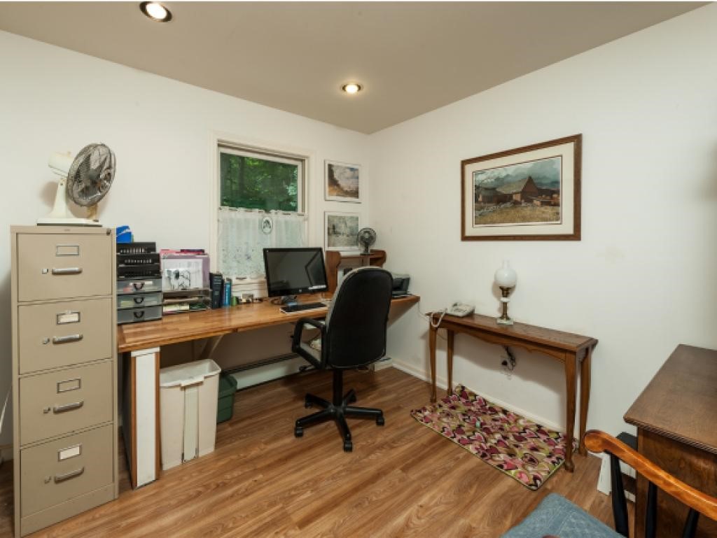 106 Cape Neddick Road York, ME 03909 - Photo 11 of 31 Gallery Image 11
