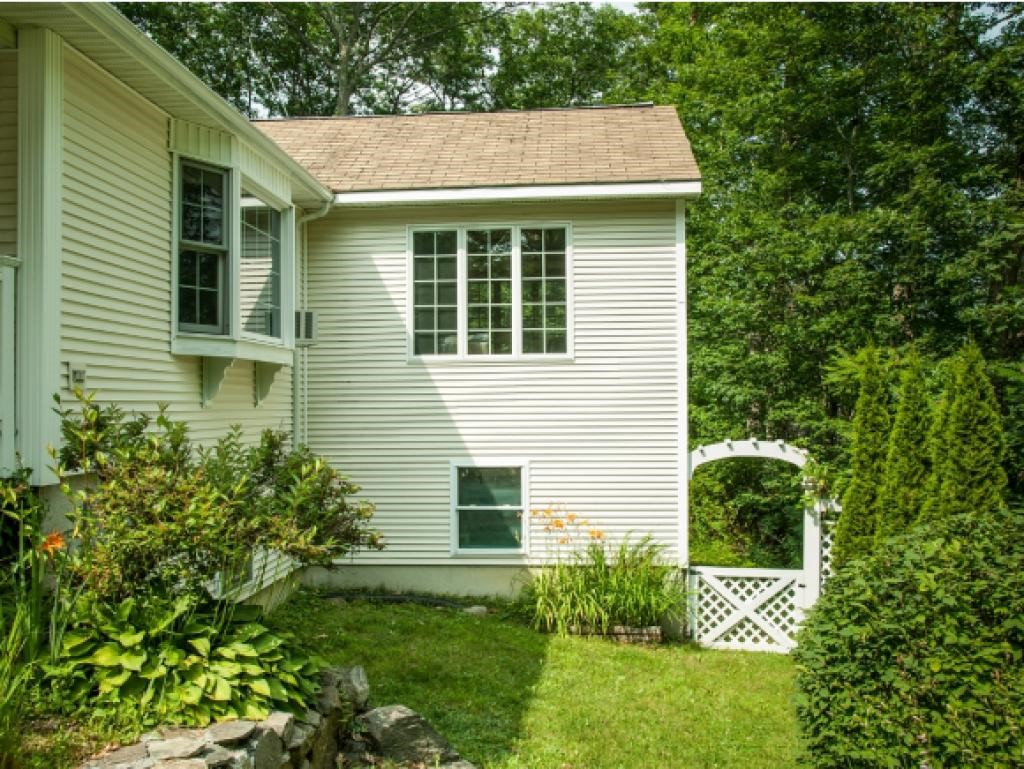 106 Cape Neddick Road York, ME 03909 - Photo 30 of 31 Gallery Image 30