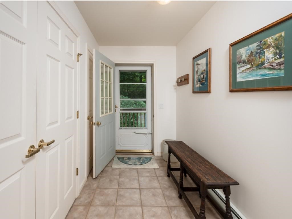 106 Cape Neddick Road York, ME 03909 - Photo 4 of 31 Gallery Image 4