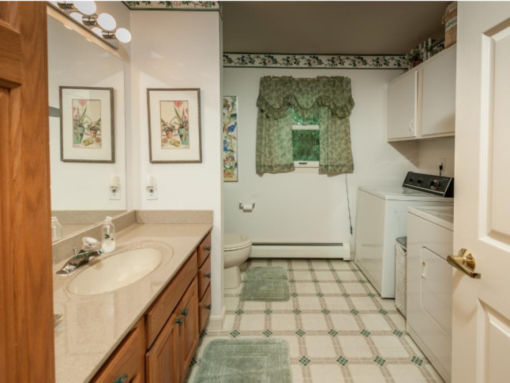 106 Cape Neddick Road York, ME 03909 - Photo 5 of 31 Gallery Image 5