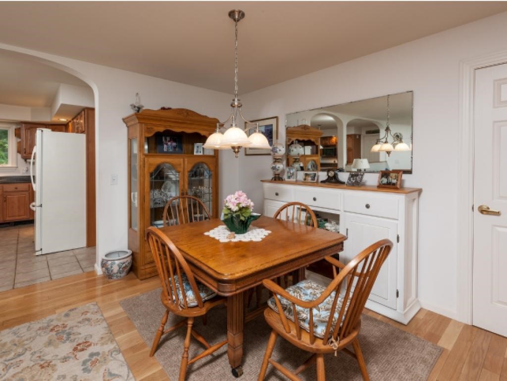 106 Cape Neddick Road York, ME 03909 - Photo 9 of 31 Gallery Image 9