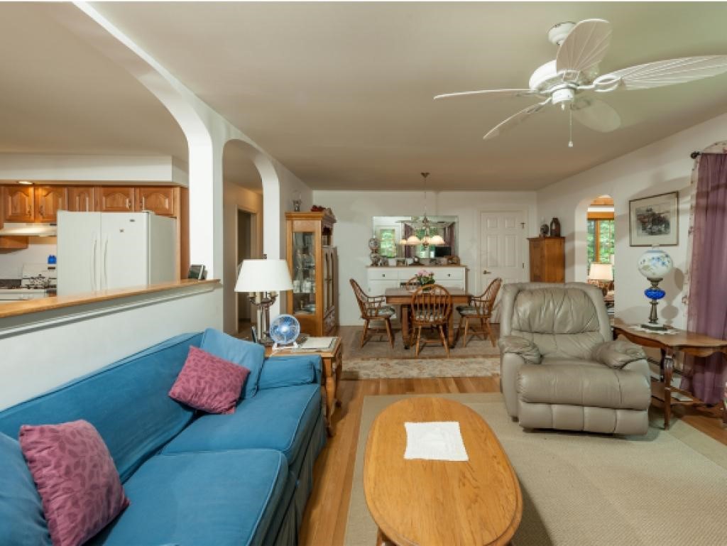 106 Cape Neddick Road York, ME 03909 - Photo 10 of 31 Gallery Image 10
