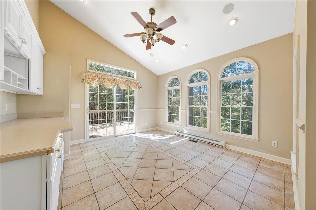 5539 Highfields Road Roanoke, VA 24018 - Photo 24 of 73 15-MIB03186