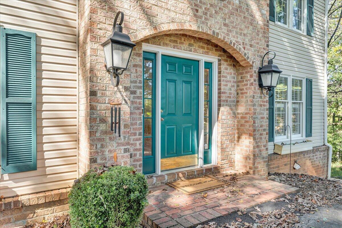 5539 Highfields Road Roanoke, VA 24018 - Photo 4 of 69 a view of a brick house with windows