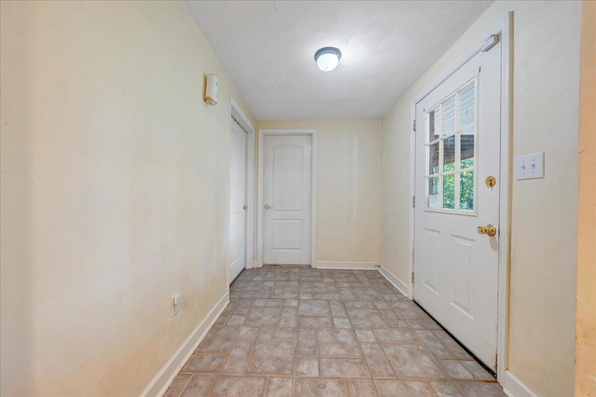 5539 Highfields Road Roanoke, VA 24018 - Photo 65 of 73 66-MIB03351