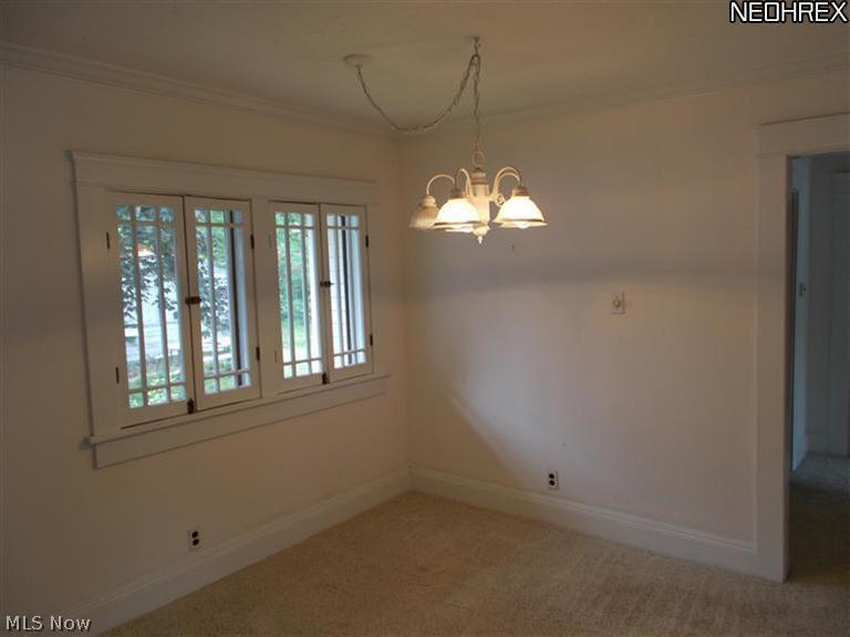 1544 Commodore Road Lyndhurst, OH 44124 - Photo 4 of 13 Gallery Image 4