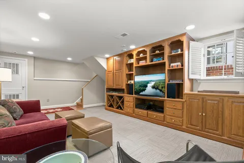 $1,320,000 | 5628 Massachusetts Avenue, Bethesda, MD 20816