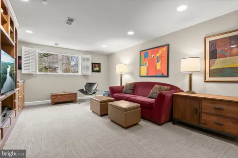 $1,320,000 | 5628 Massachusetts Avenue, Bethesda, MD 20816
