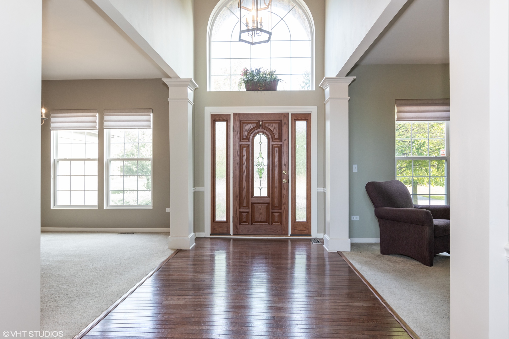 1608 Boulder Ridge Drive Bolingbrook, IL 60490 - Photo 3 of 34 Gallery Image 3