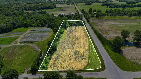 $75,400 | Vl Meadowbrook Road, Eau Claire, MI 49111