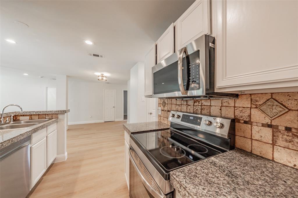 4503 Mexicana Road Dallas, TX 75212 - Photo 2 of 40