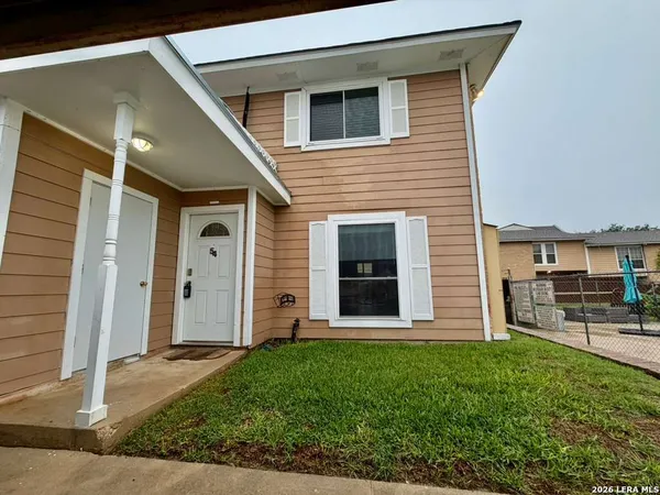 $1,275 | 7322 Oak Manor, San Antonio, TX 78229