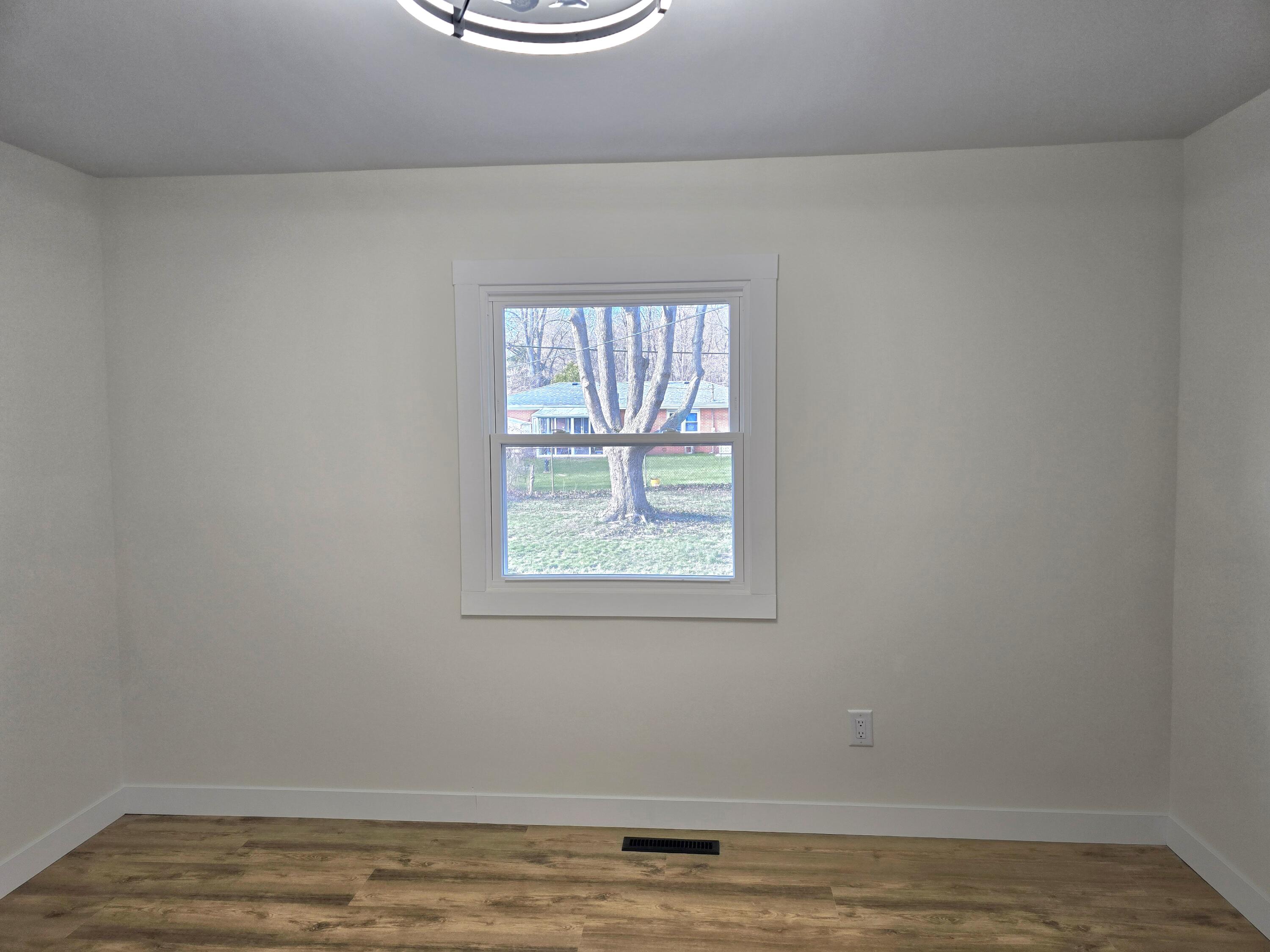 414 Holly Road Michigan City, IN 46360 - Photo 12 of 27 3000x2250