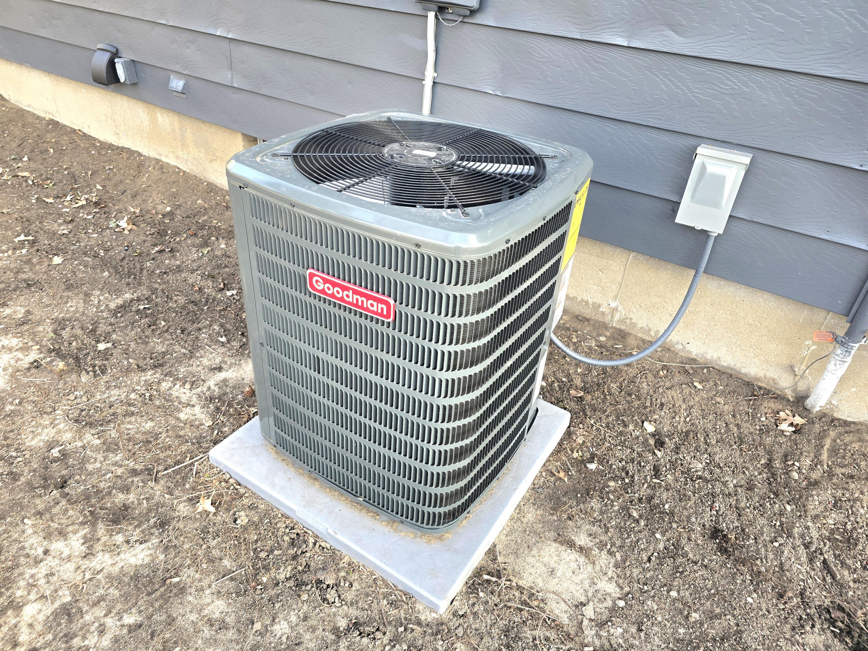 414 Holly Road Michigan City, IN 46360 - Photo 4 of 27 3000x2250