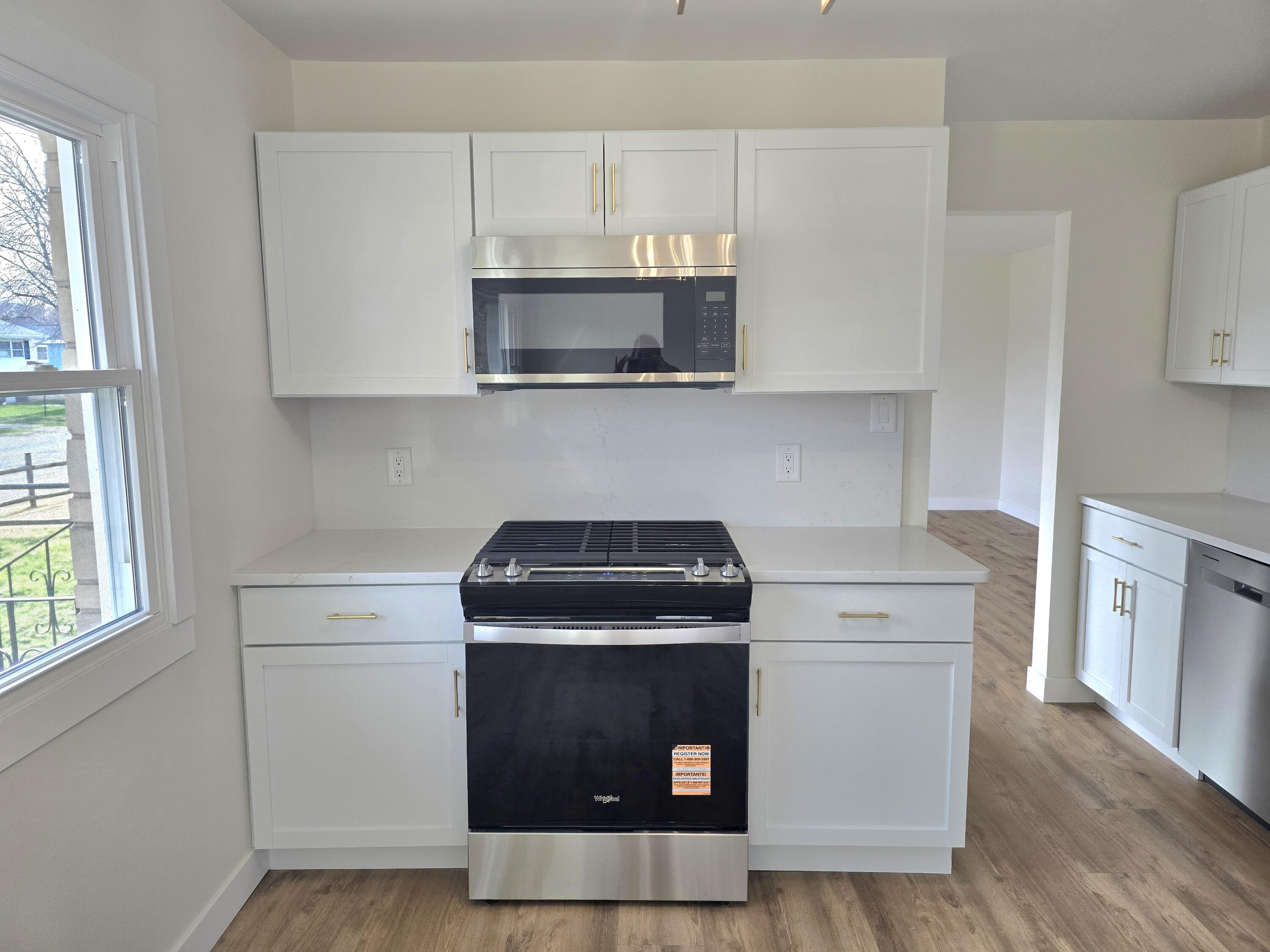 414 Holly Road Michigan City, IN 46360 - Photo 6 of 27 3000x2250