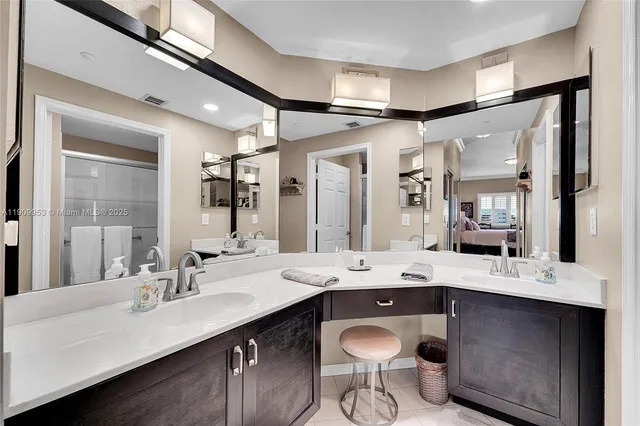 $289,900 | 7647 Southampton Terrace, Unit 403, Tamarac, FL 33321