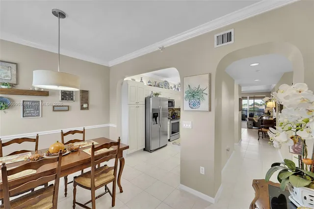 $289,900 | 7647 Southampton Terrace, Unit 403, Tamarac, FL 33321