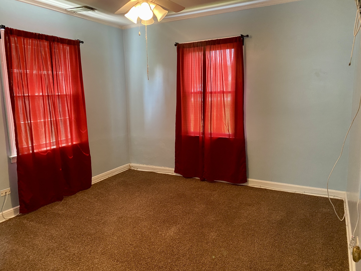 6845 Willow Springs Road Countryside, IL 60525 - Photo 11 of 16 an empty room with windows