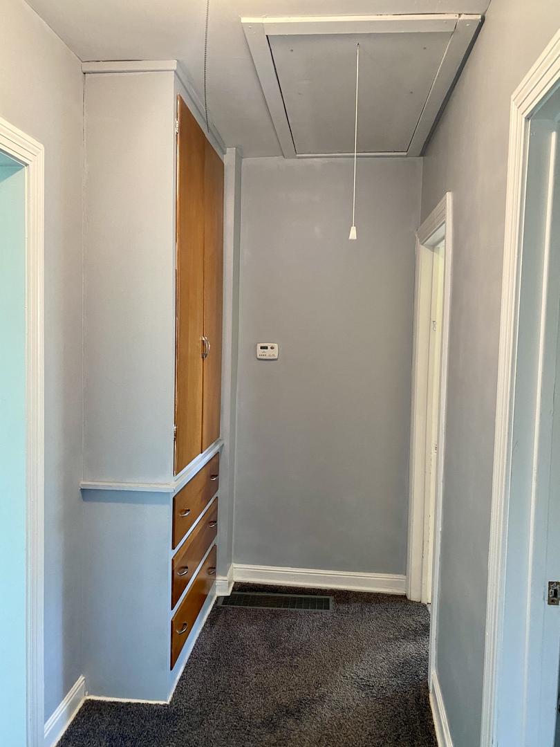 6845 Willow Springs Road Countryside, IL 60525 - Photo 13 of 16 a view of an empty room