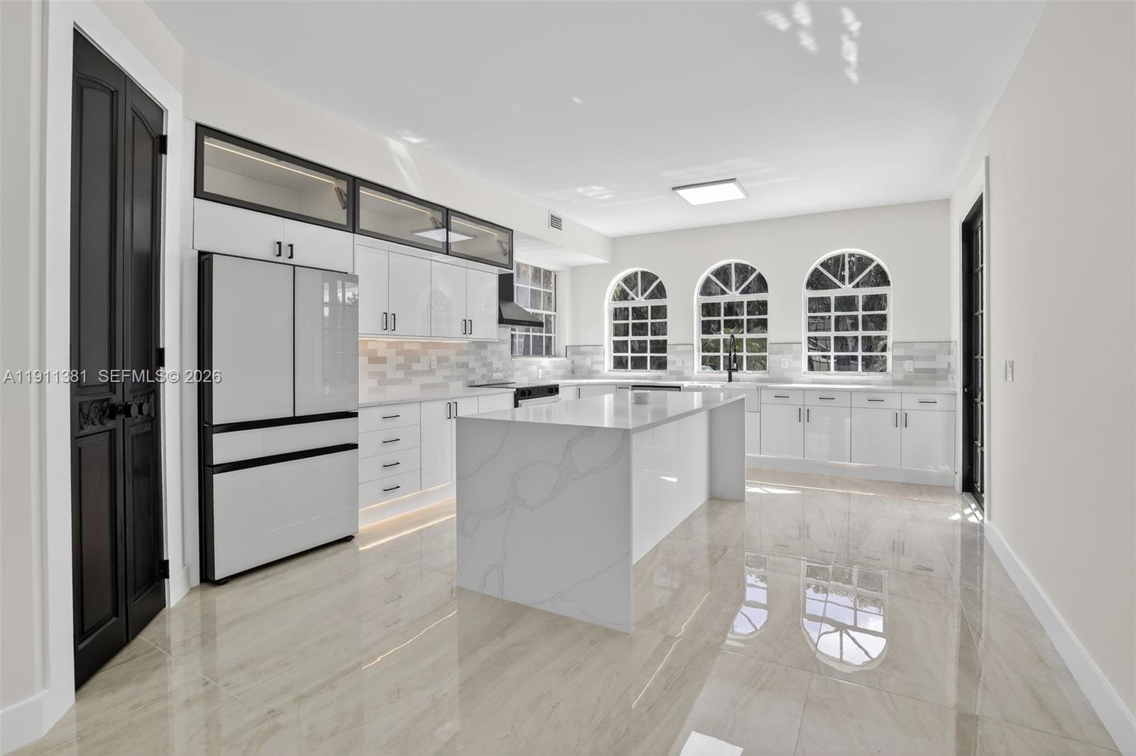 12360 Southwest 1st Street Plantation, FL 33325 - Photo 11 of 75