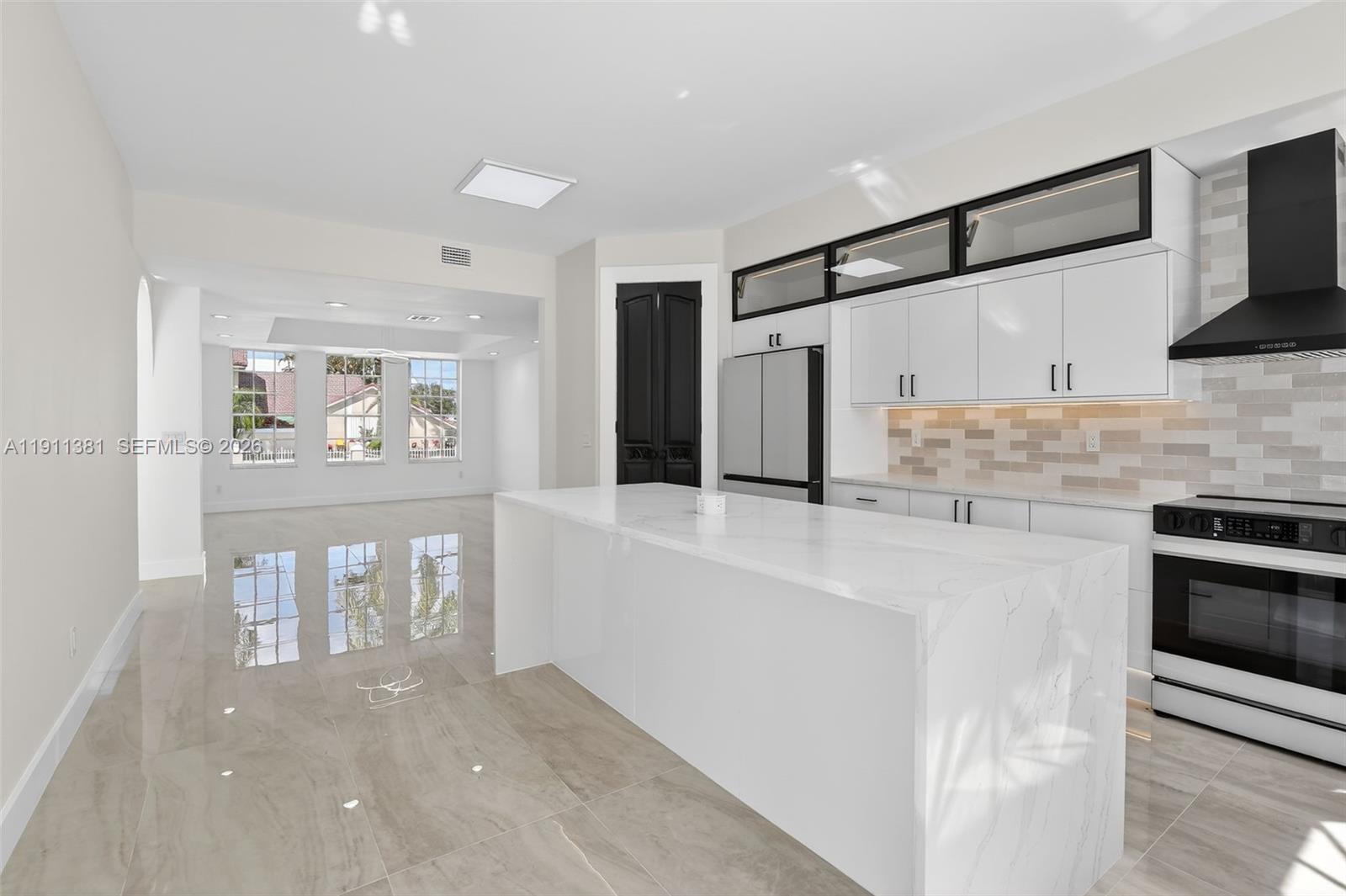 12360 Southwest 1st Street Plantation, FL 33325 - Photo 12 of 75