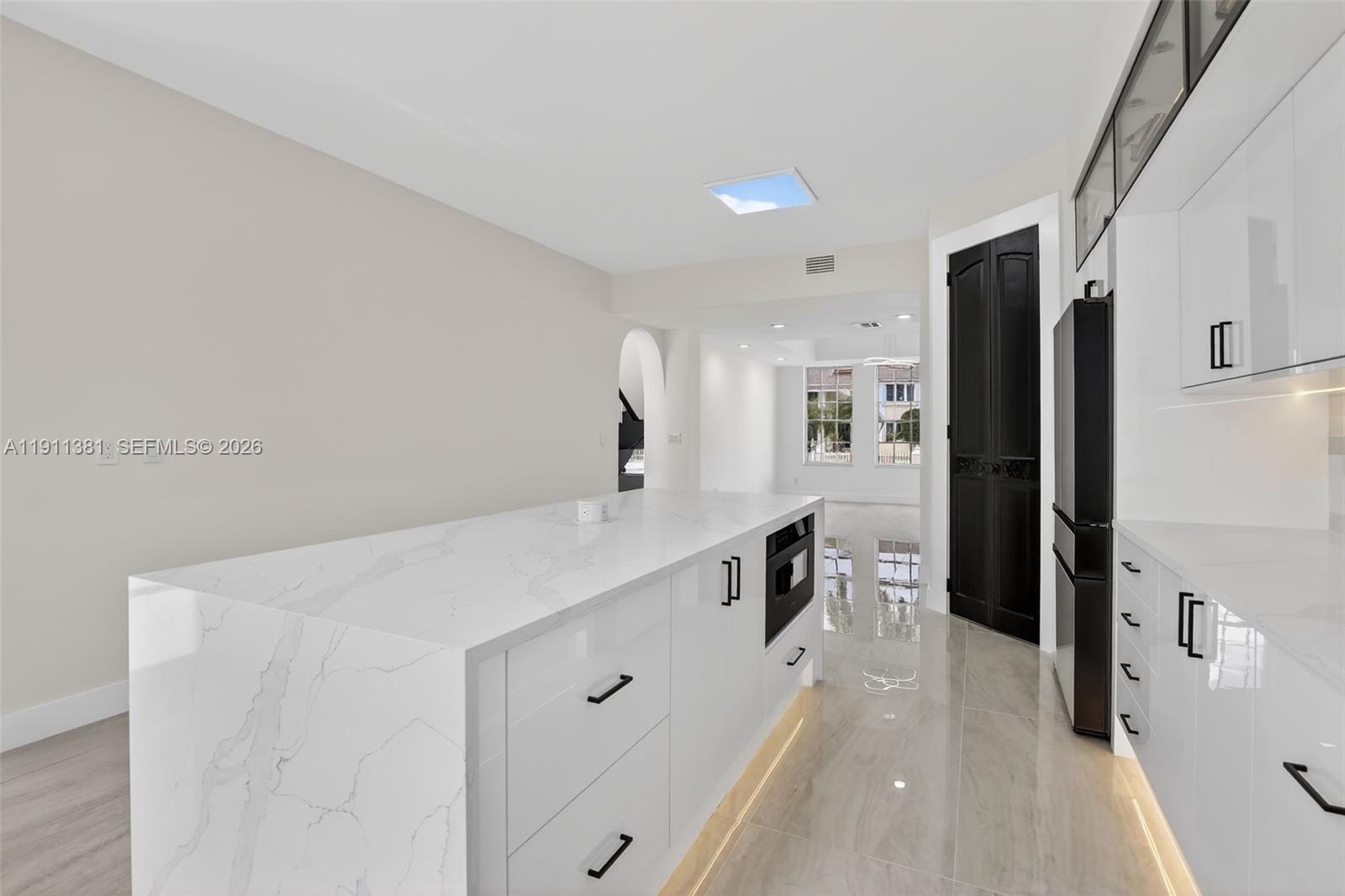 12360 Southwest 1st Street Plantation, FL 33325 - Photo 16 of 75