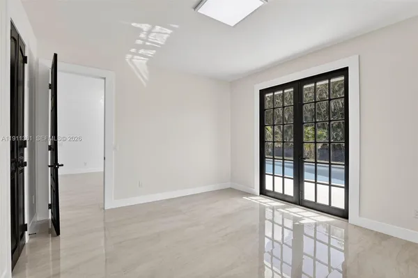 an empty room with closet