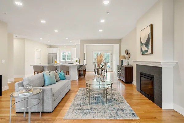 $654,900 | 75 Driftwood Circle, Unit 29, Sandown, NH 03873