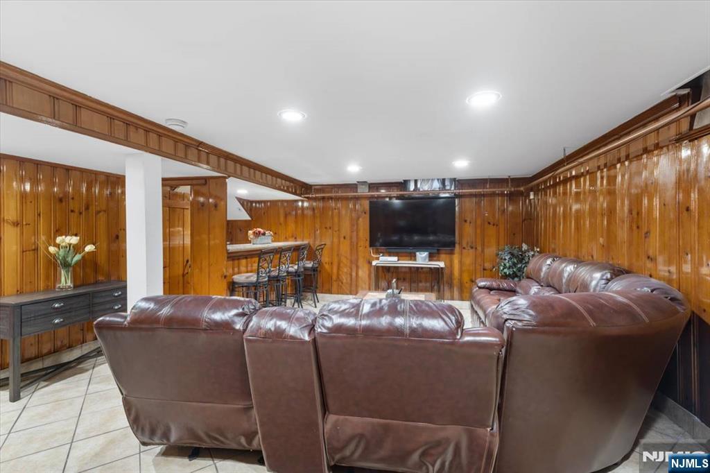 84 Raymond Avenue Rutherford, NJ 07070 - Photo 35 of 42