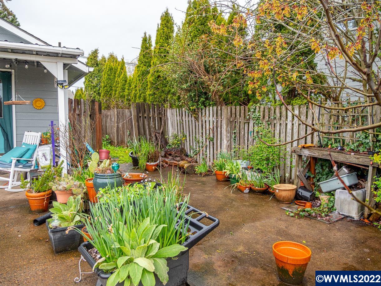 1295 Southwest Elm Street Albany, OR 97321 - Photo 20 of 27 Gallery Image 20