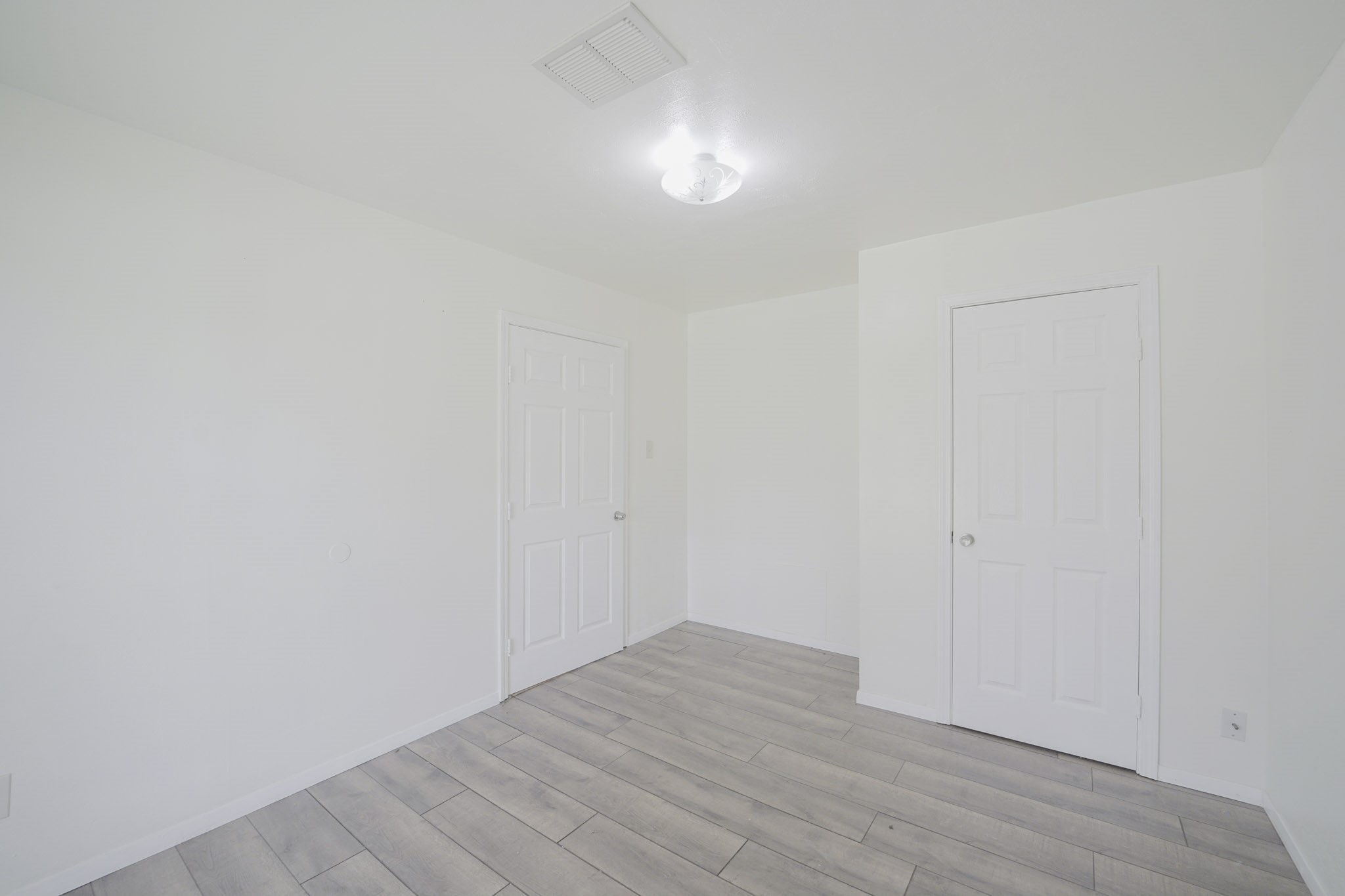 9811 Mango Street Houston, TX 77075 - Photo 7 of 29