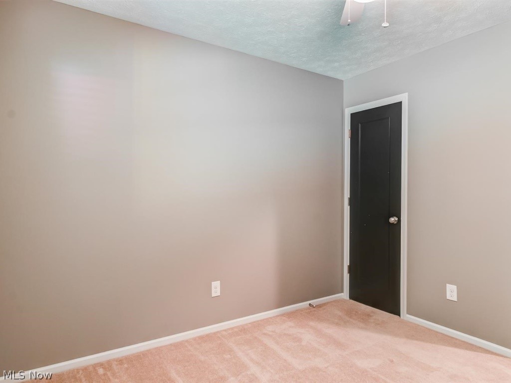 6553 Ridgeview Boulevard North Ridgeville, OH 44039 - Photo 18 of 25