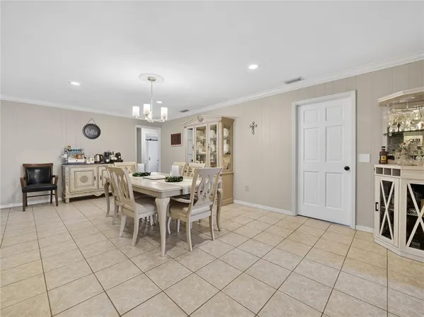 $575,000 | 4615 Kings Point Court, Lakeland, FL 33813