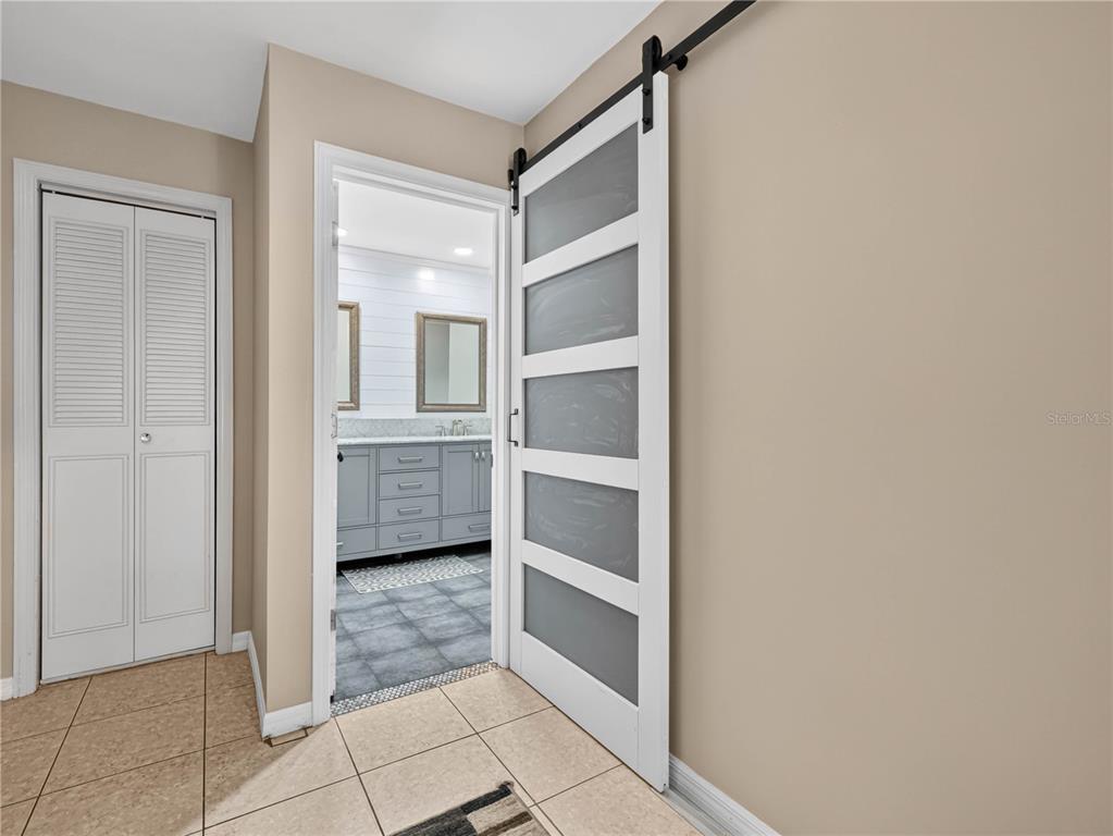 4615 Kings Point Court Lakeland, FL 33813 - Photo 18 of 41 a view of an empty walk in closet