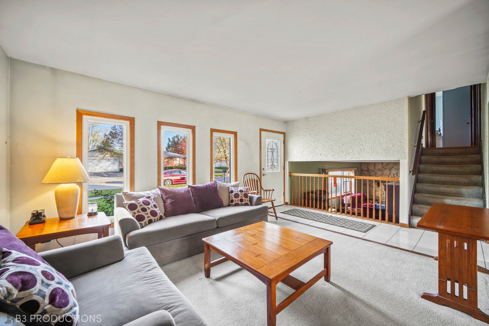 15548 Long Avenue Oak Forest, IL 60452 - Photo 2 of 15 a living room with furniture and a window