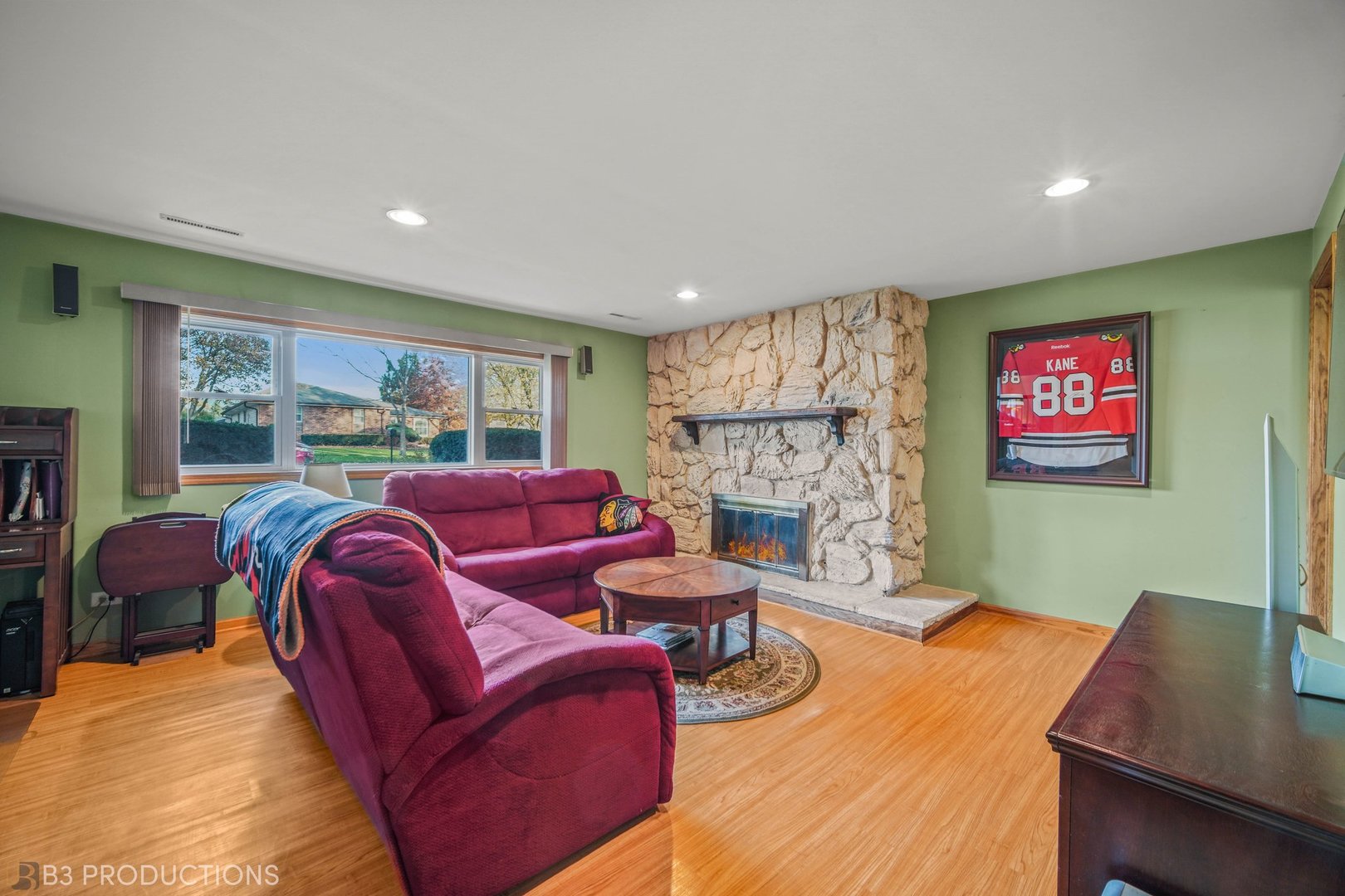 15548 Long Avenue Oak Forest, IL 60452 - Photo 7 of 15 a workspace with furniture and window