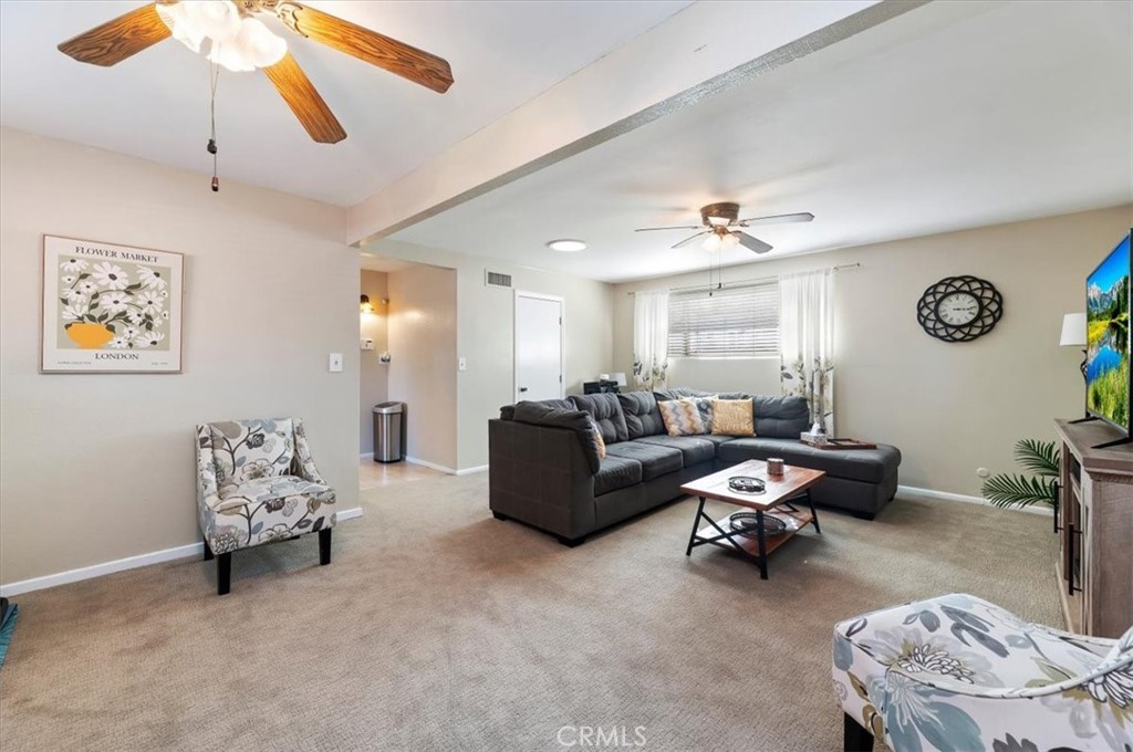 5296 Bronson Way Riverside, CA 92506 - Photo 23 of 46