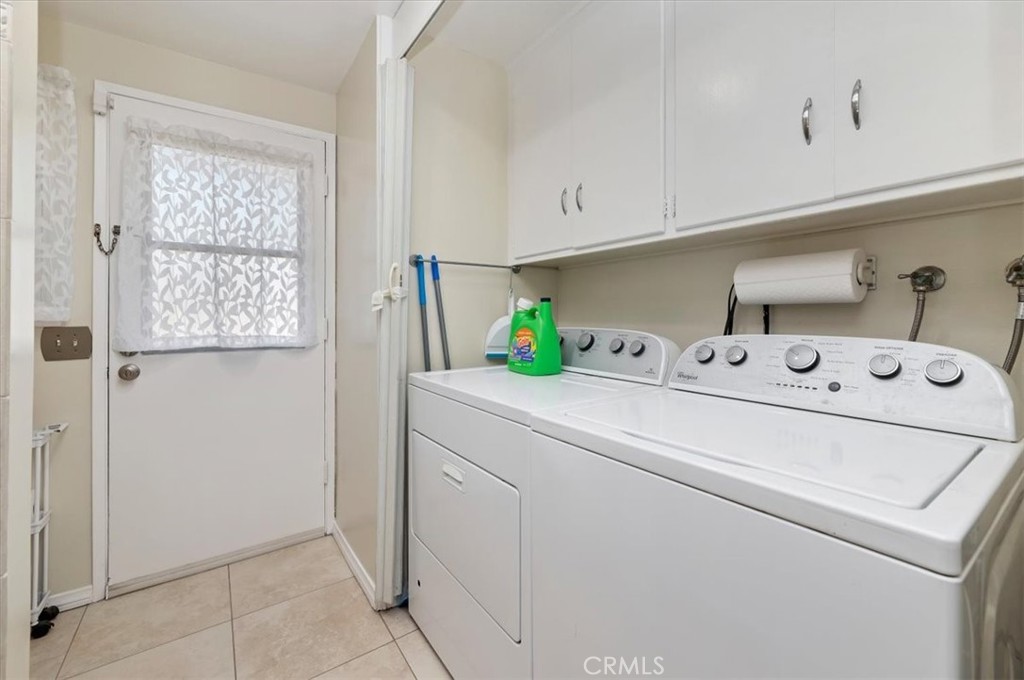 5296 Bronson Way Riverside, CA 92506 - Photo 30 of 46