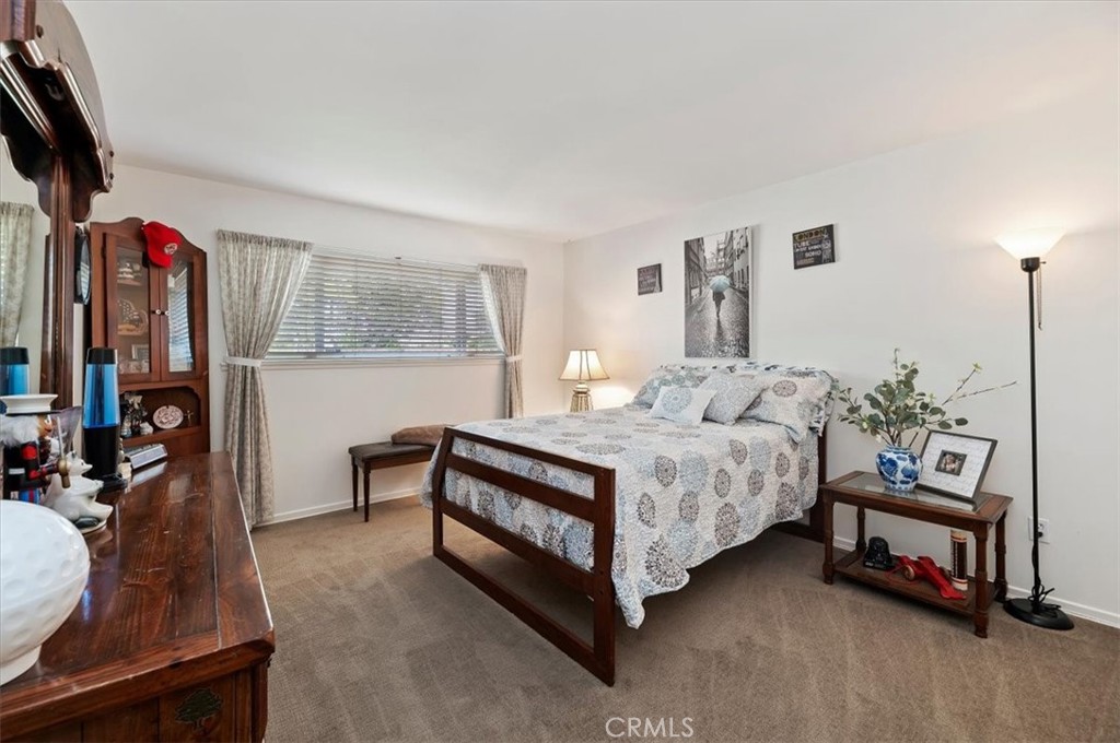 5296 Bronson Way Riverside, CA 92506 - Photo 31 of 46