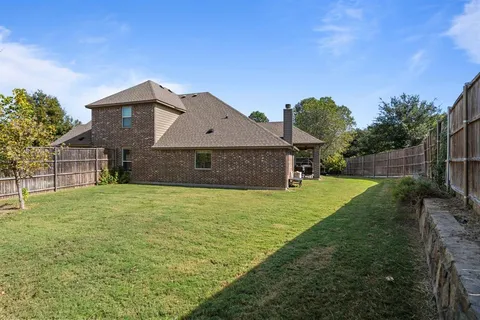 $424,000 | 108 Bosque Court, Azle, TX 76020