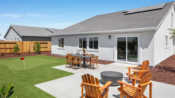 $677,690 | 2327 Labrusca Street, Manteca, CA 95337