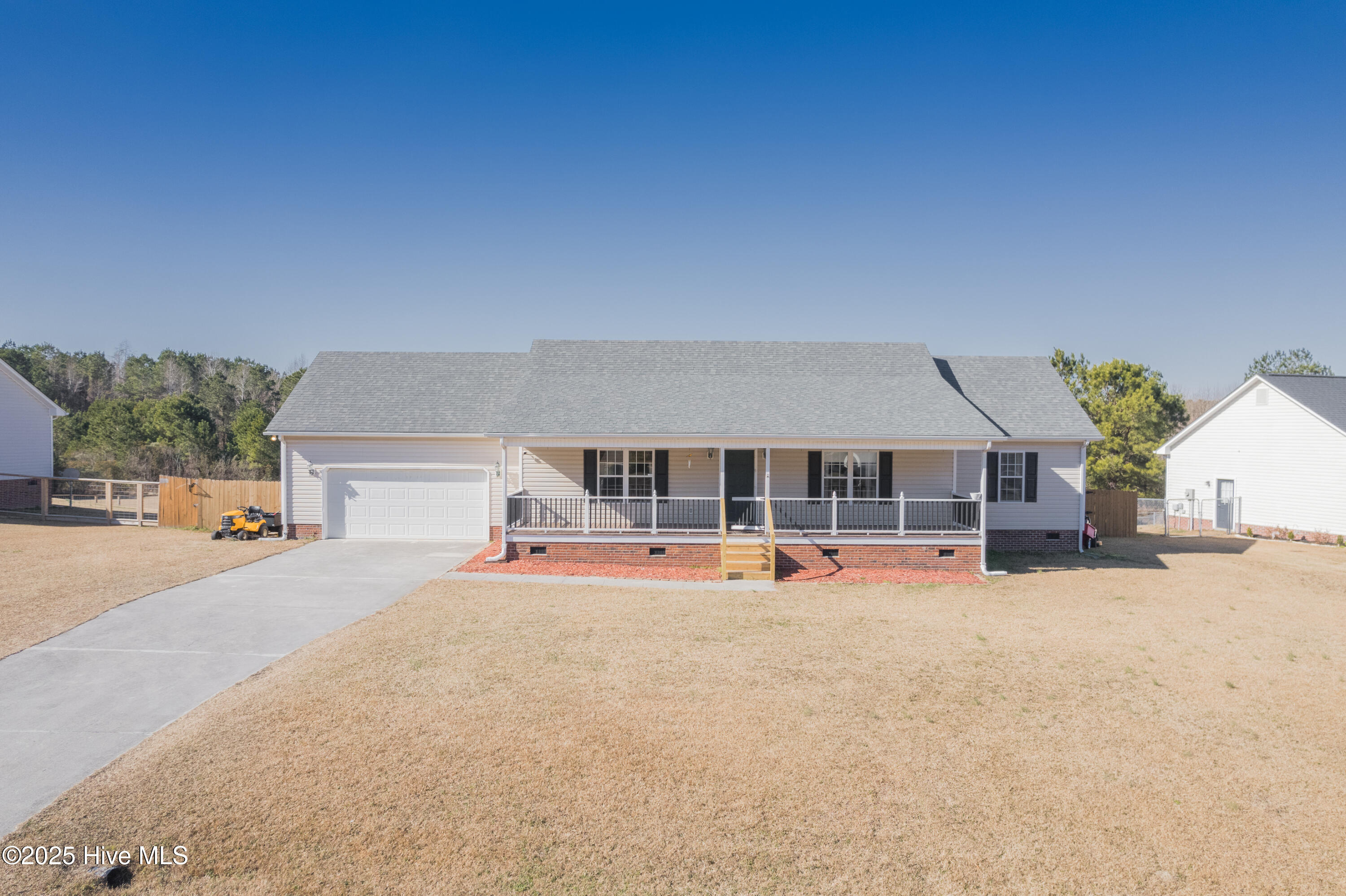 215 East Ridge Court Jacksonville, NC 28540 - Photo 3 of 55 Front