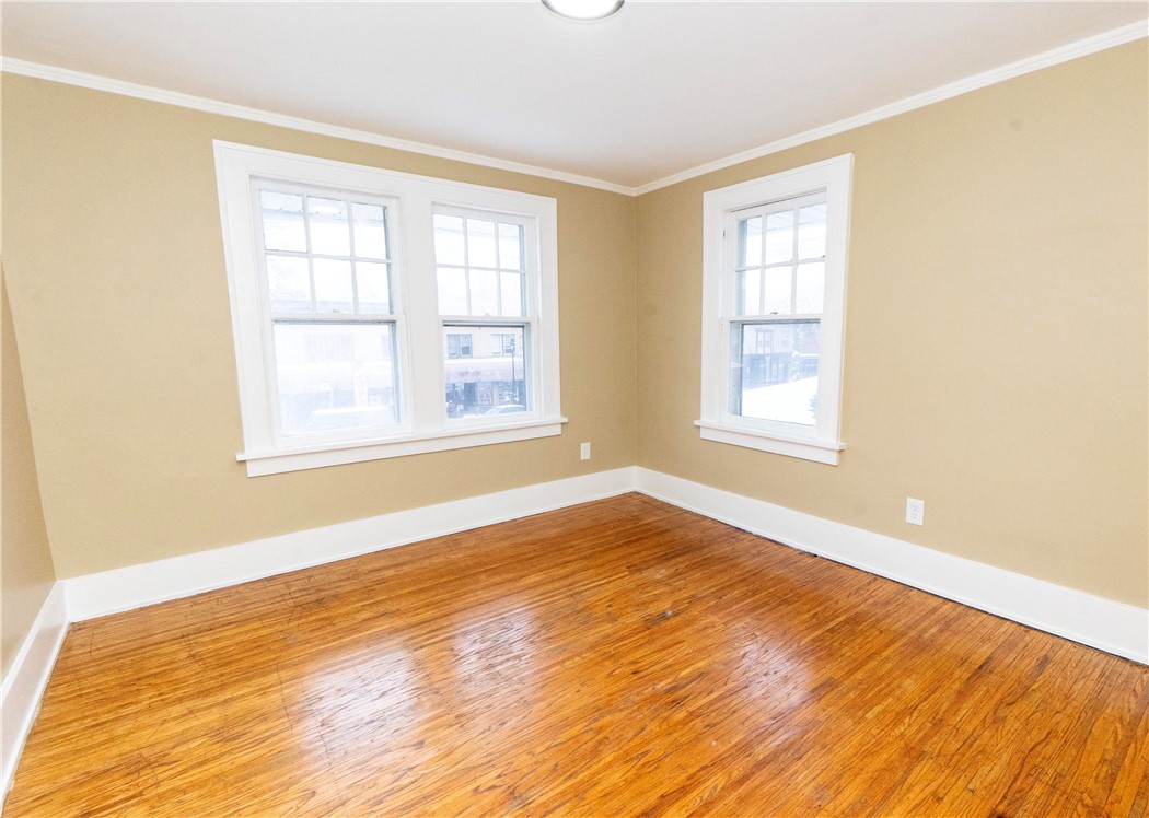 337 Thurston Road Rochester, NY 14619 - Photo 16 of 21