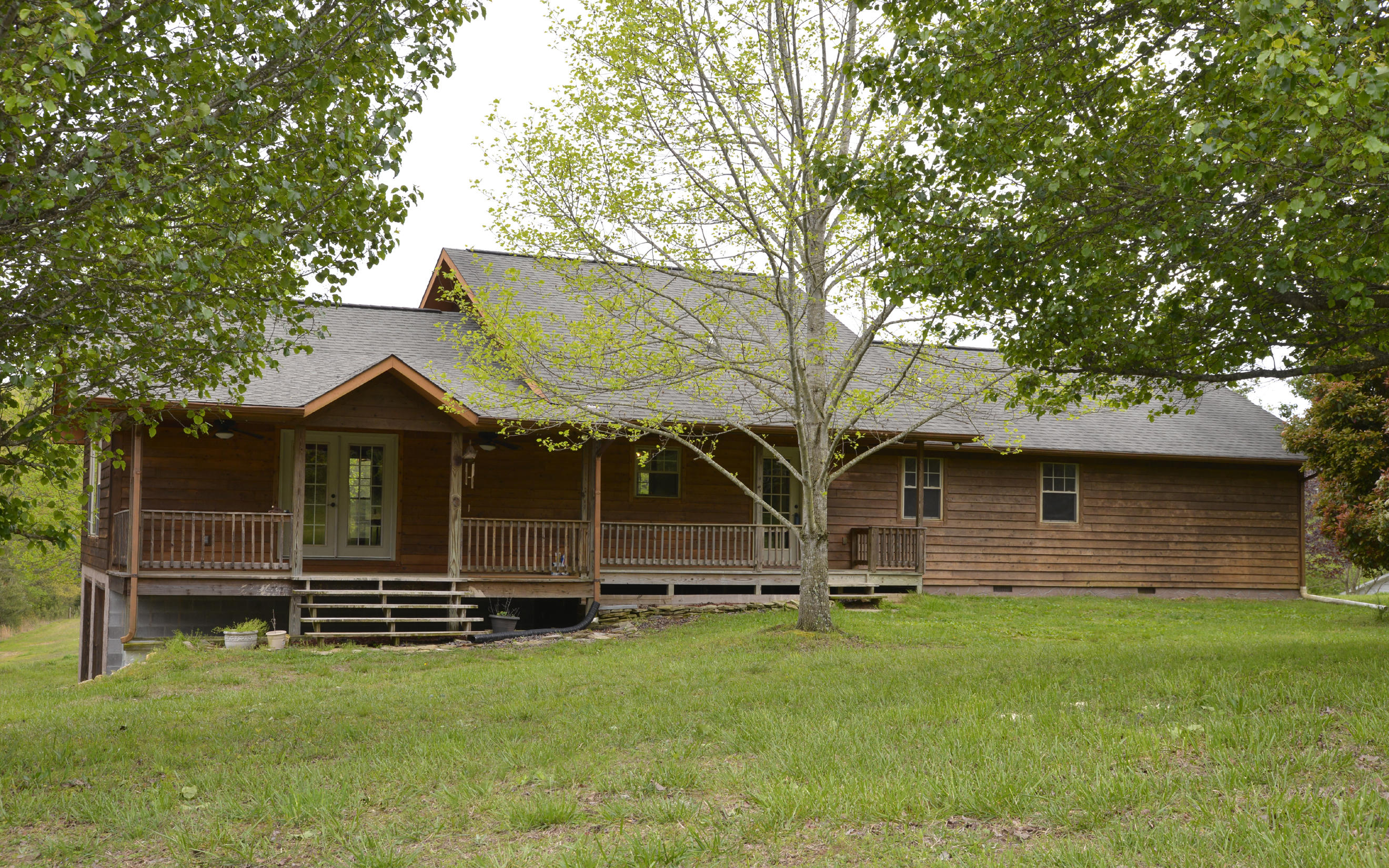 136 Herman Smith Road Pikeville, TN 37367 - Photo 1 of 27 1 Main