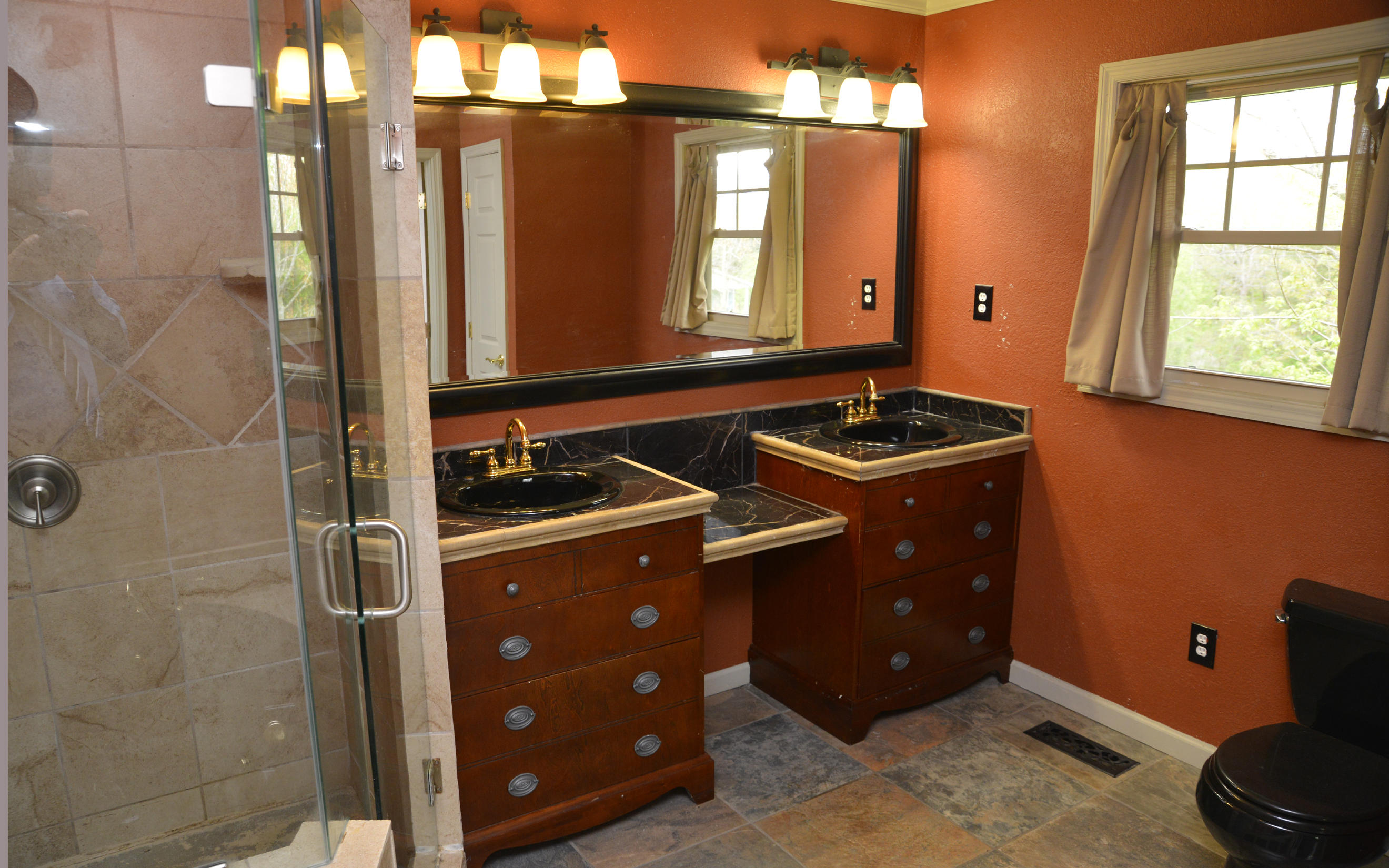 136 Herman Smith Road Pikeville, TN 37367 - Photo 12 of 27 Master Bath