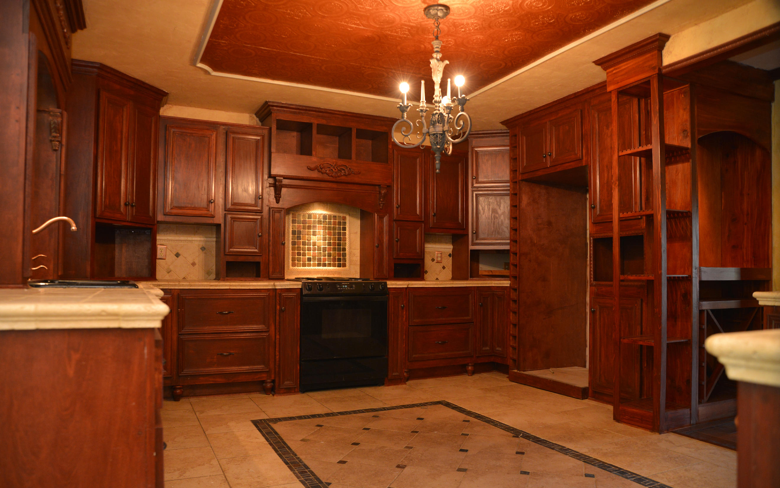 136 Herman Smith Road Pikeville, TN 37367 - Photo 3 of 27 Kitchen