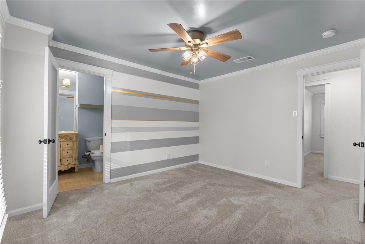 1572 Silverpines Road, Unit 572 Houston, TX 77062 - Photo 17 of 37 Create your peaceful place in this primary suite--relax after a long day at work and slip away into a quiet and well-deserved slumber!